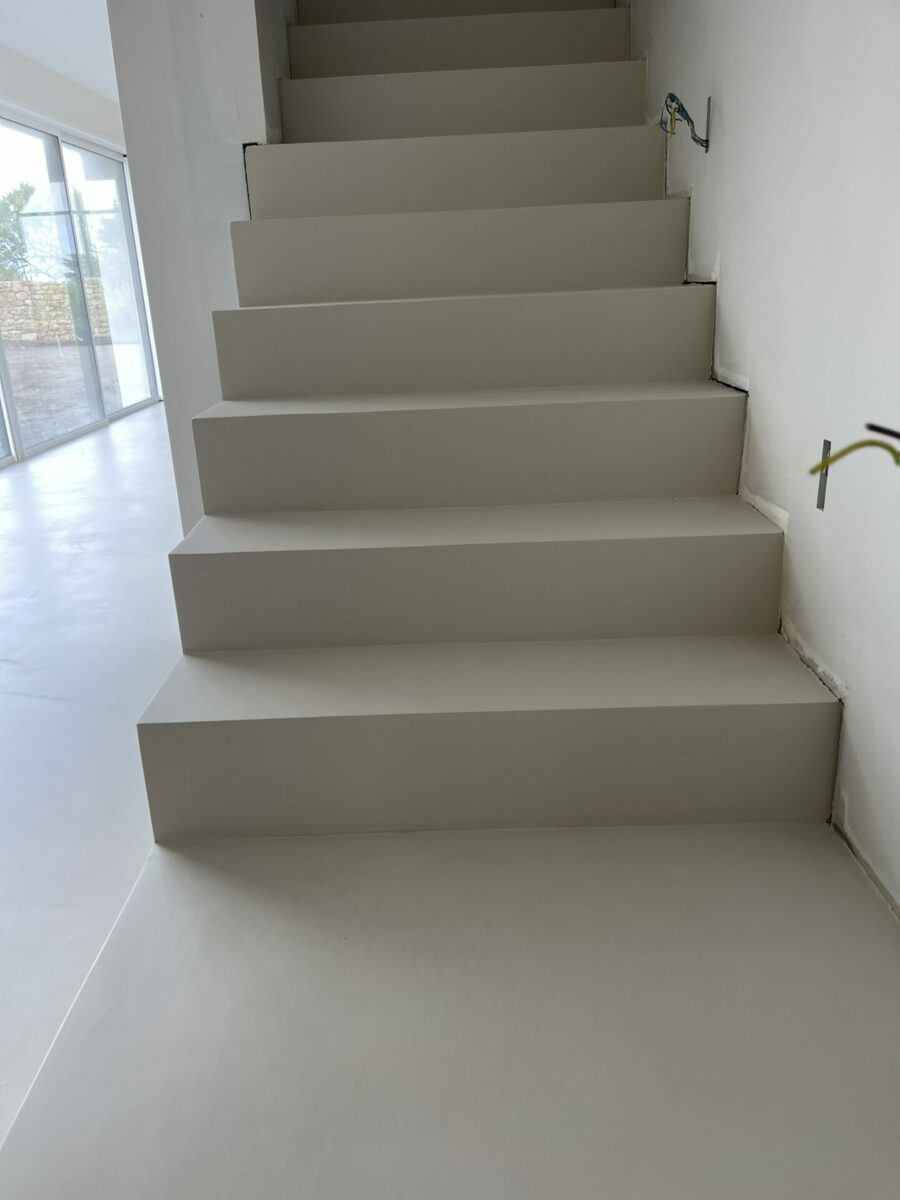 Design Et Beton Beton Cire A Quimper Sols Escalier En Beton Cire A Quimper La Torche Plomeur Brest Lorient 2
